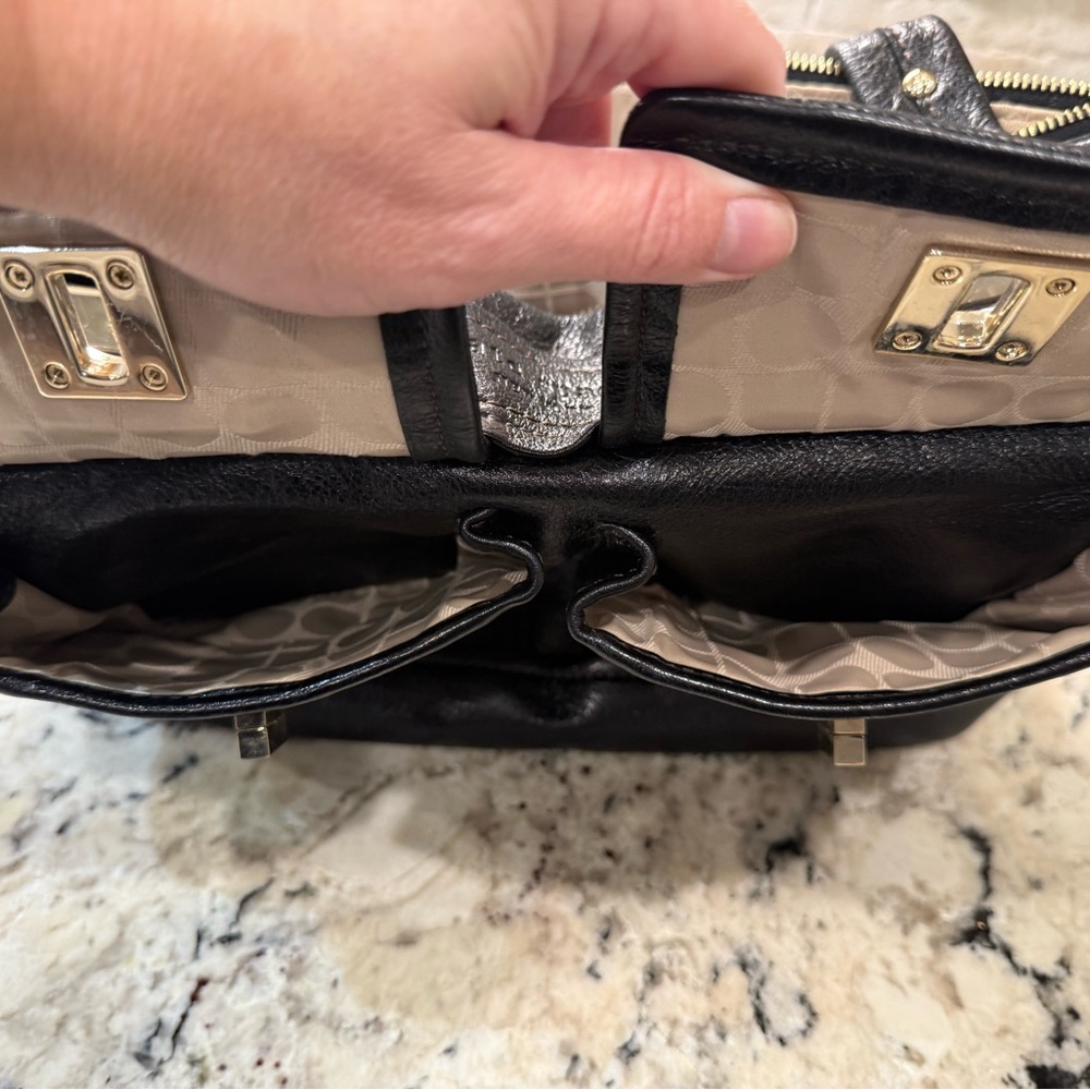 Kate Spade EUC Vintage Bronzed Black Leather Shoulder Bag - Picture 7 of 10